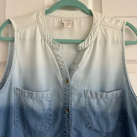 Chico’s white & blue ombré sleeveless top. Pockets. EUC! Size 2/L - Picture 2 of 6